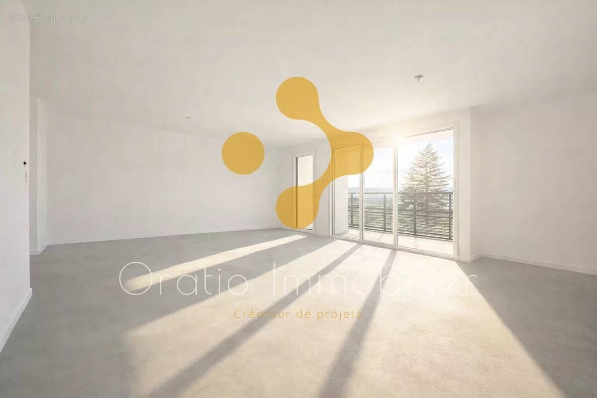 Appartement à VILLY-LE-PELLOUX