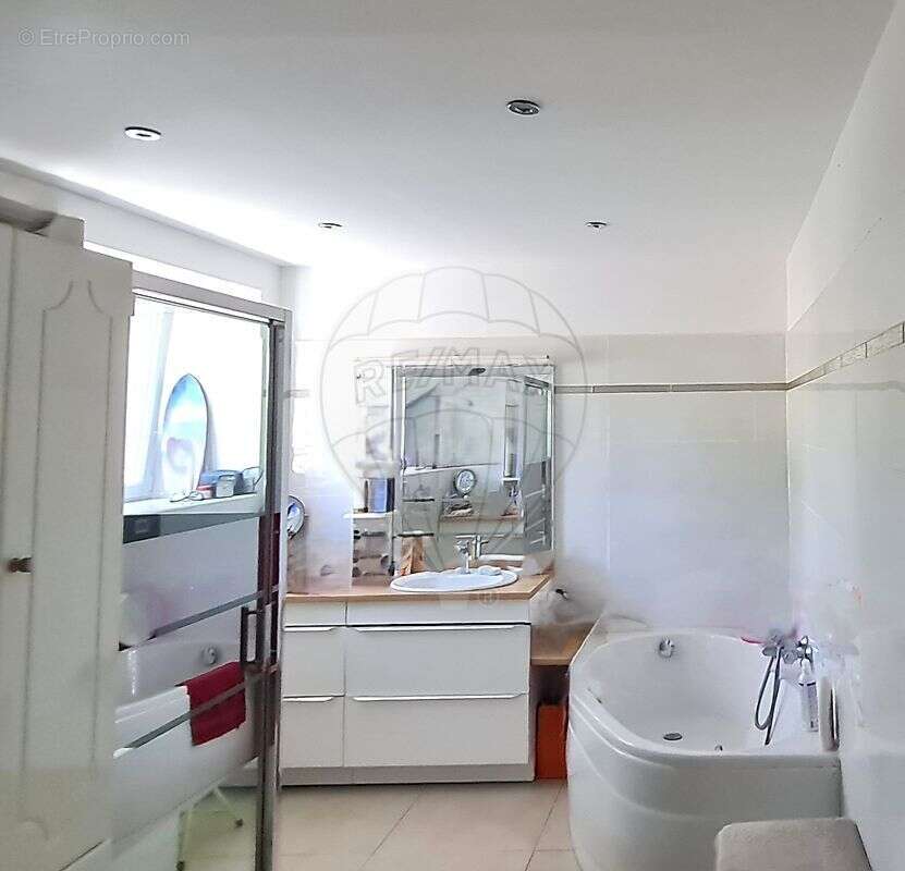 Maison à LA CHARITE-SUR-LOIRE