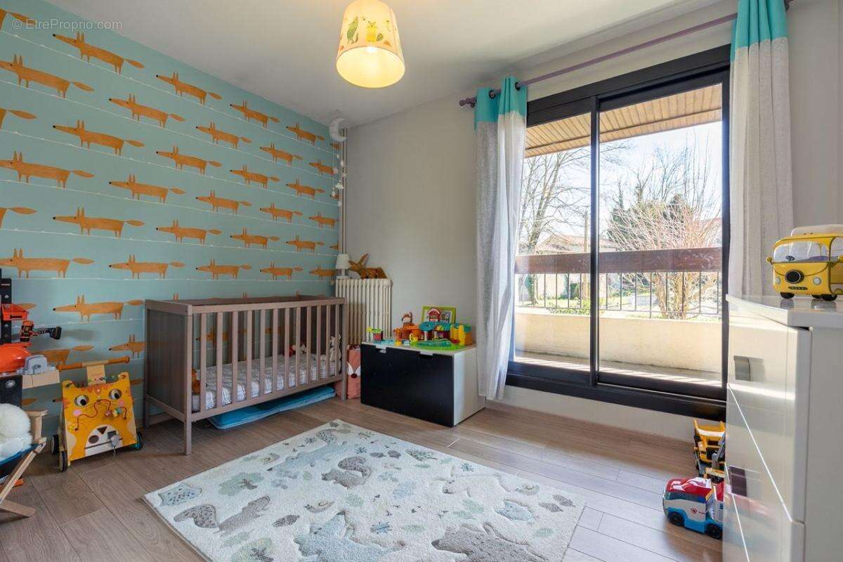 Belle maison familiale en plein centre-ville - photo 9