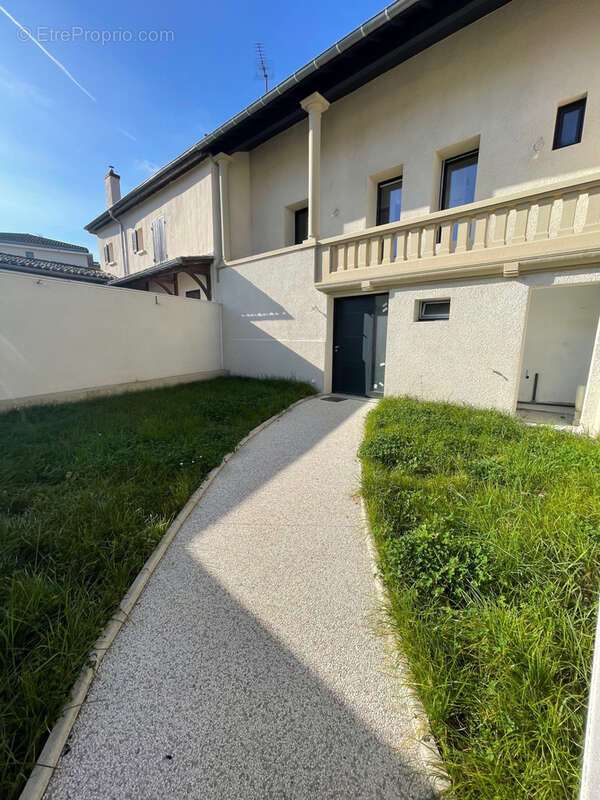 Appartement à FRANCHEVILLE