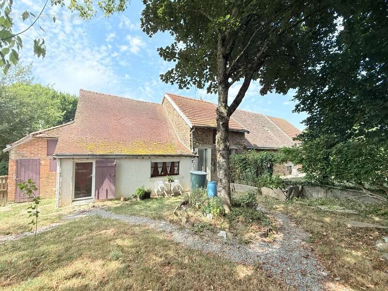 Longère en pierre 90m², sur terrain de 2379m² 69 990 € - photo 36