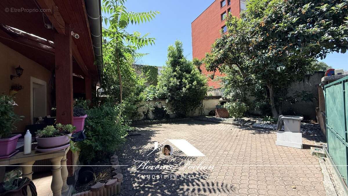 Maison 123 m² à Villeurbanne  - photo 5