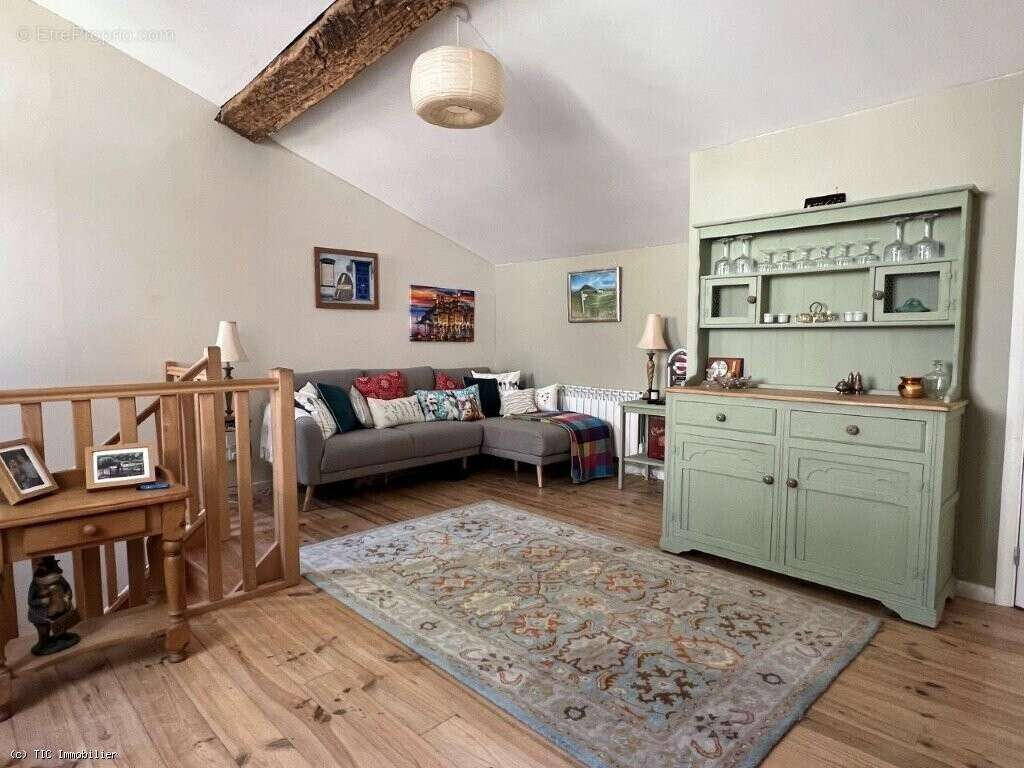 Maison à VERTEUIL-SUR-CHARENTE