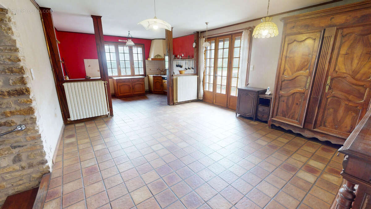 Maison à NEUVILLE-SUR-AIN
