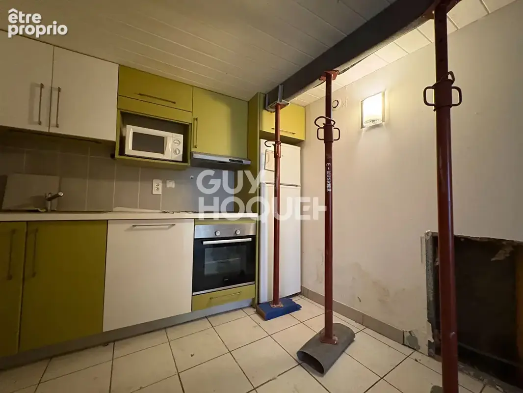 A vendre 3 pièces de 59 m² à Lyon 5 - Vieux Lyon. - photo 2