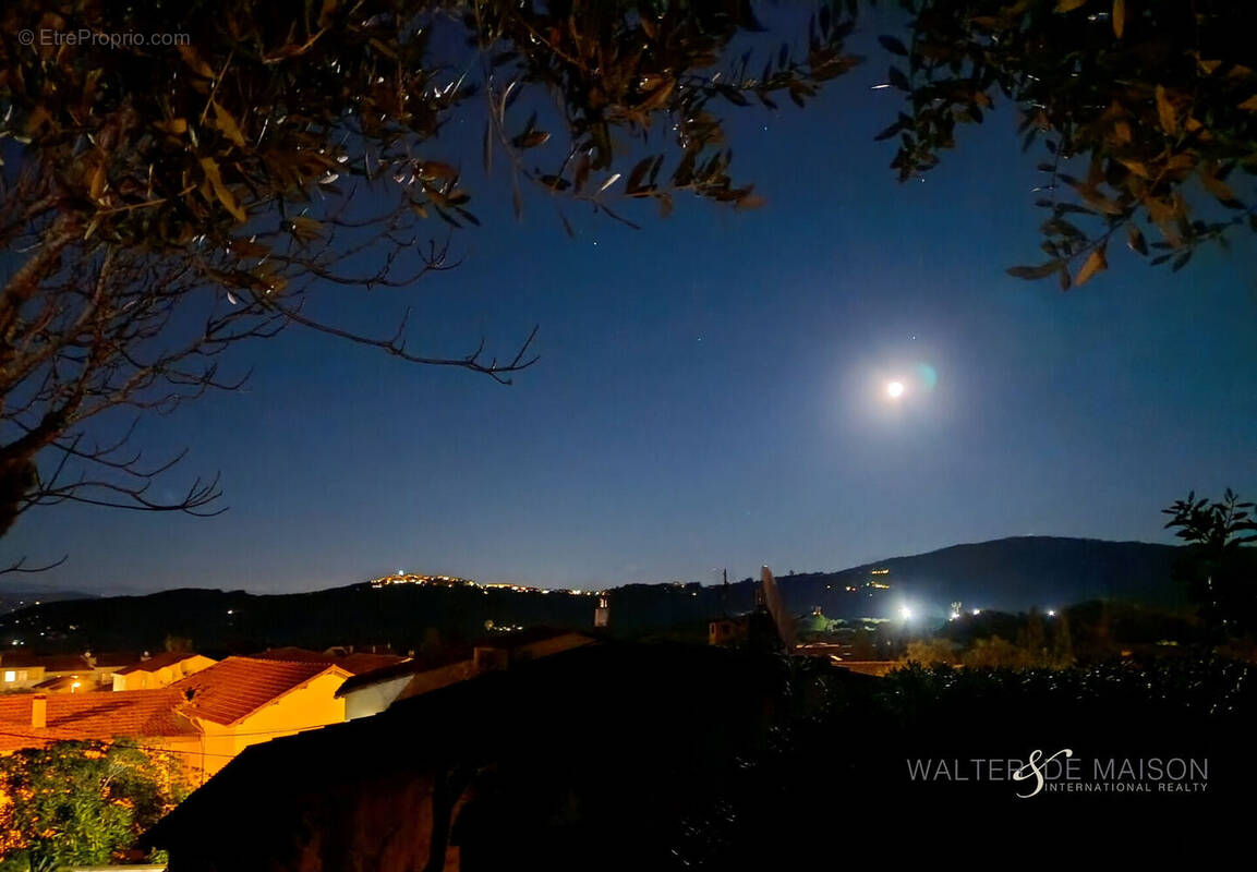 Appartement à LA CROIX-VALMER