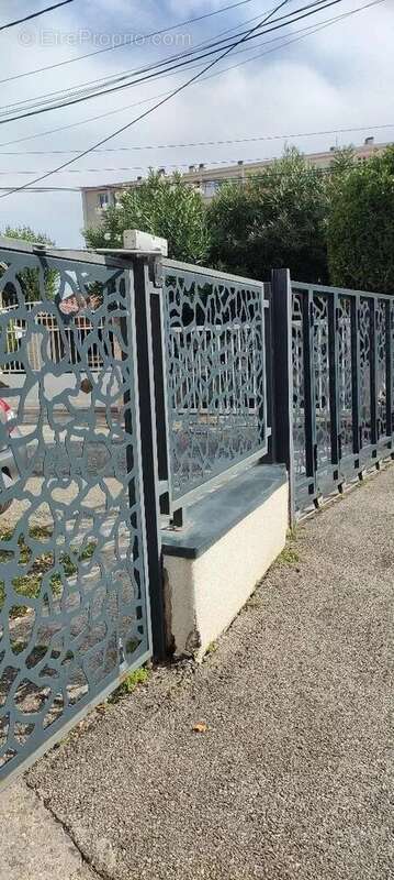 Appartement à FONTAINE