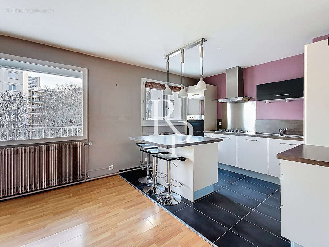 Appartement à LYON-5E