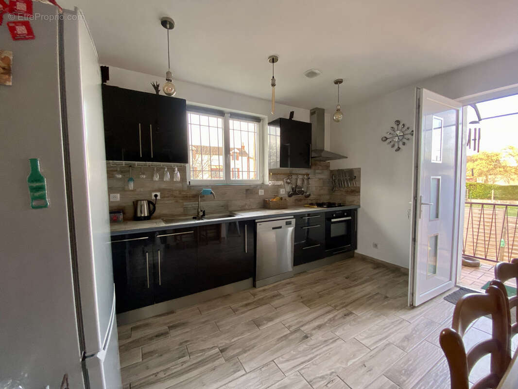 Maison à SAINT-LEGER-DES-VIGNES