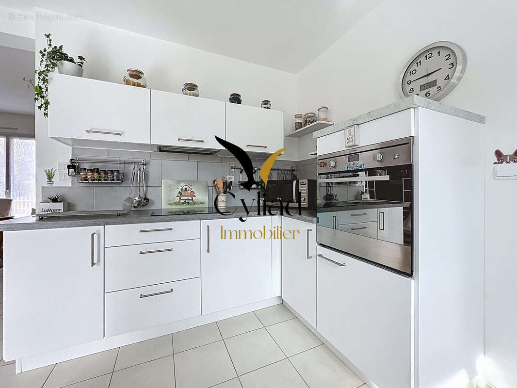 Maison à SAINT-MELOIR-DES-ONDES