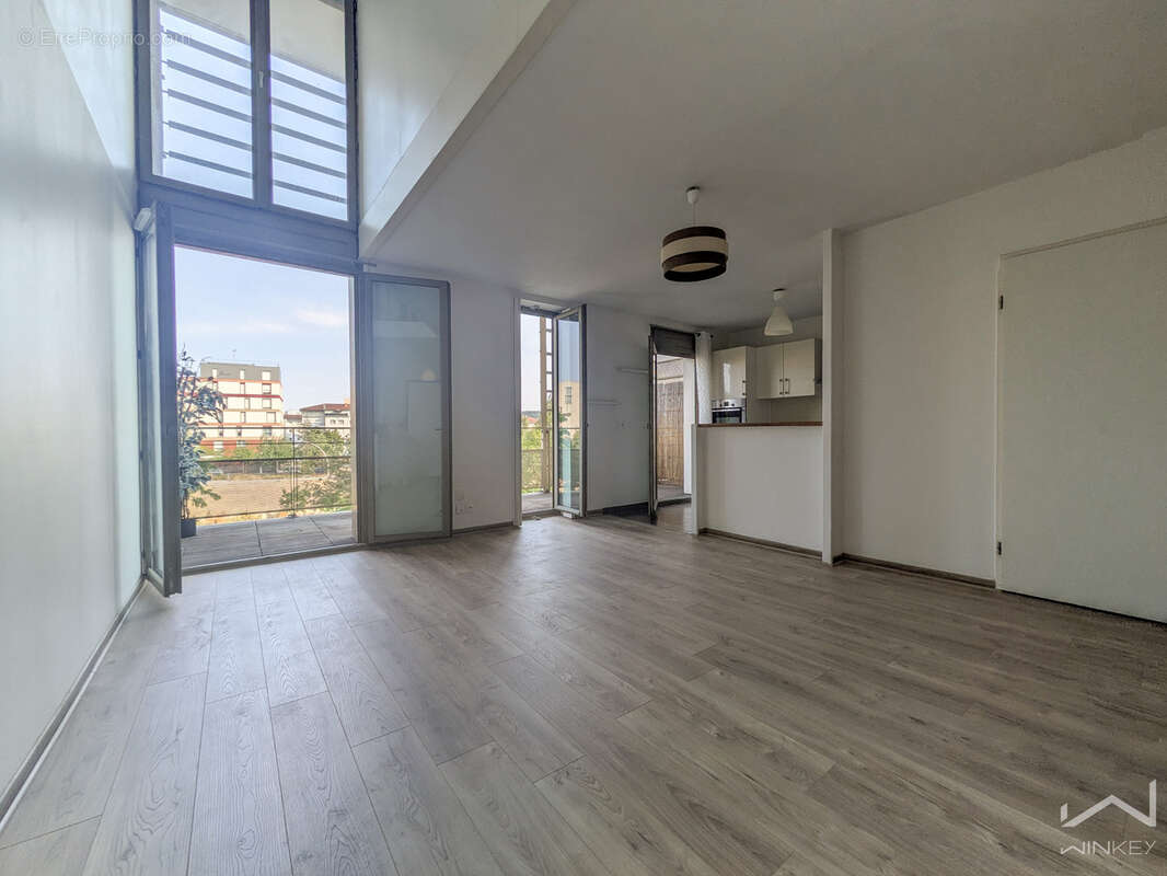 Appartement à NANTERRE
