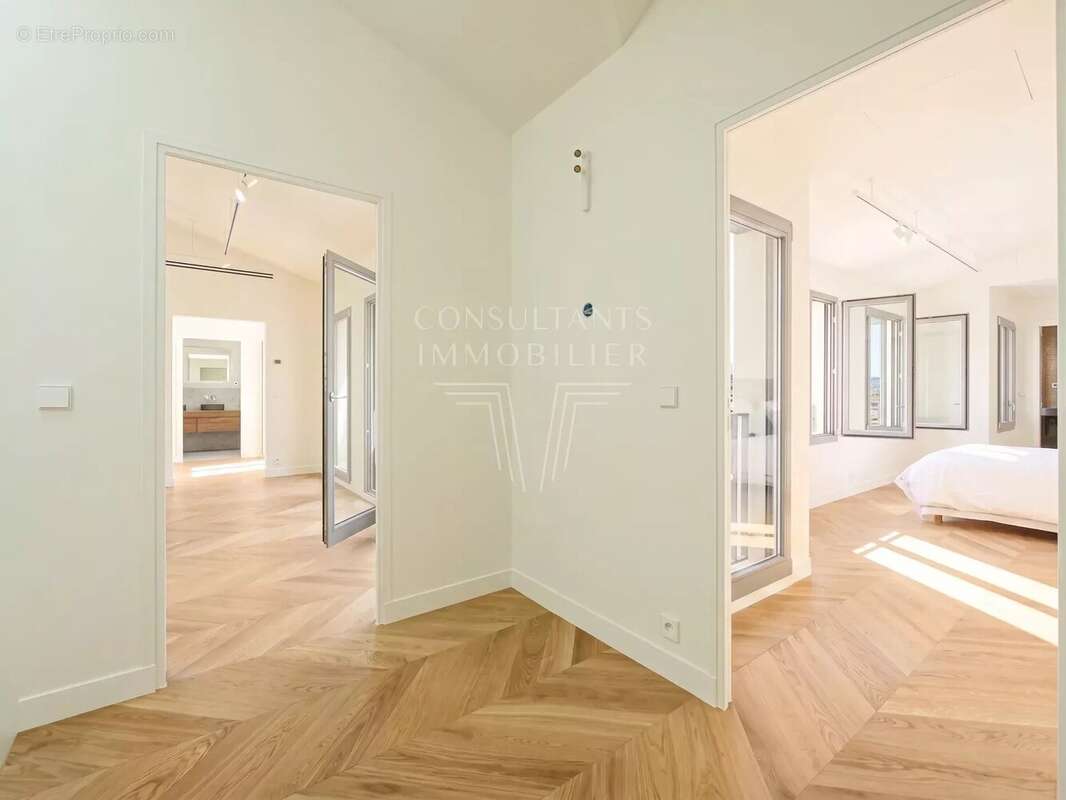 Maison à PARIS-14E