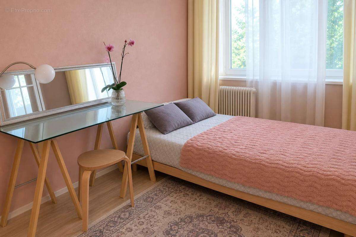 Appartement 4 pièces de 68 m² en vente à Romilly-sur-Seine - photo 4