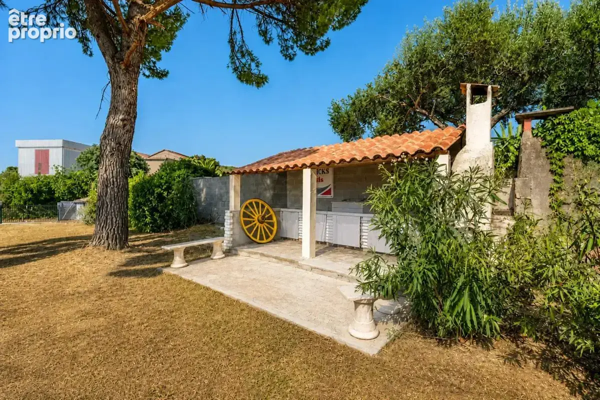 Maison de 6 pièces de 179 m² à Gabian - photo 19