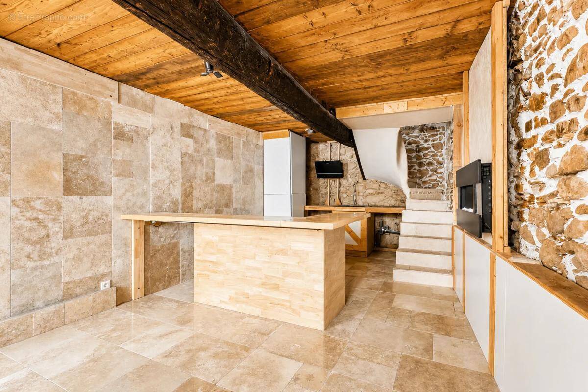 Maison à SAUVIAN