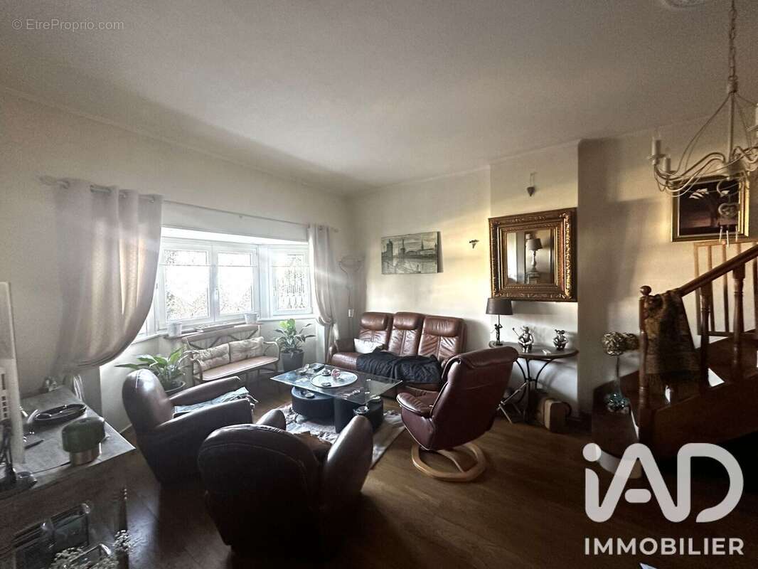 Maison 163 m² à Montendre  - photo 7