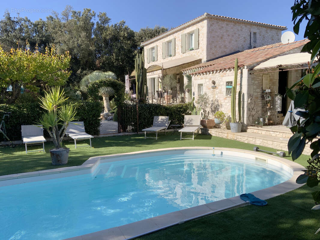Maison à UZES