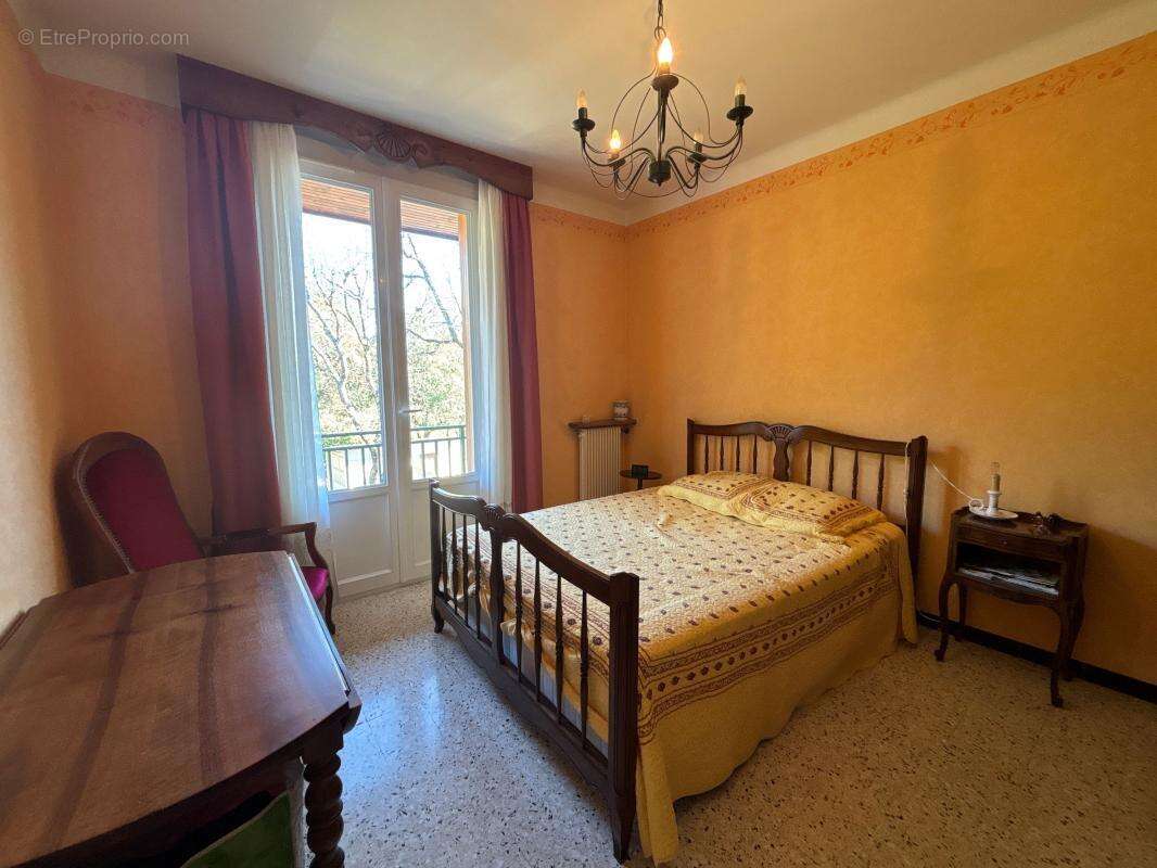 Maison à CHATEAU-ARNOUX-SAINT-AUBAN