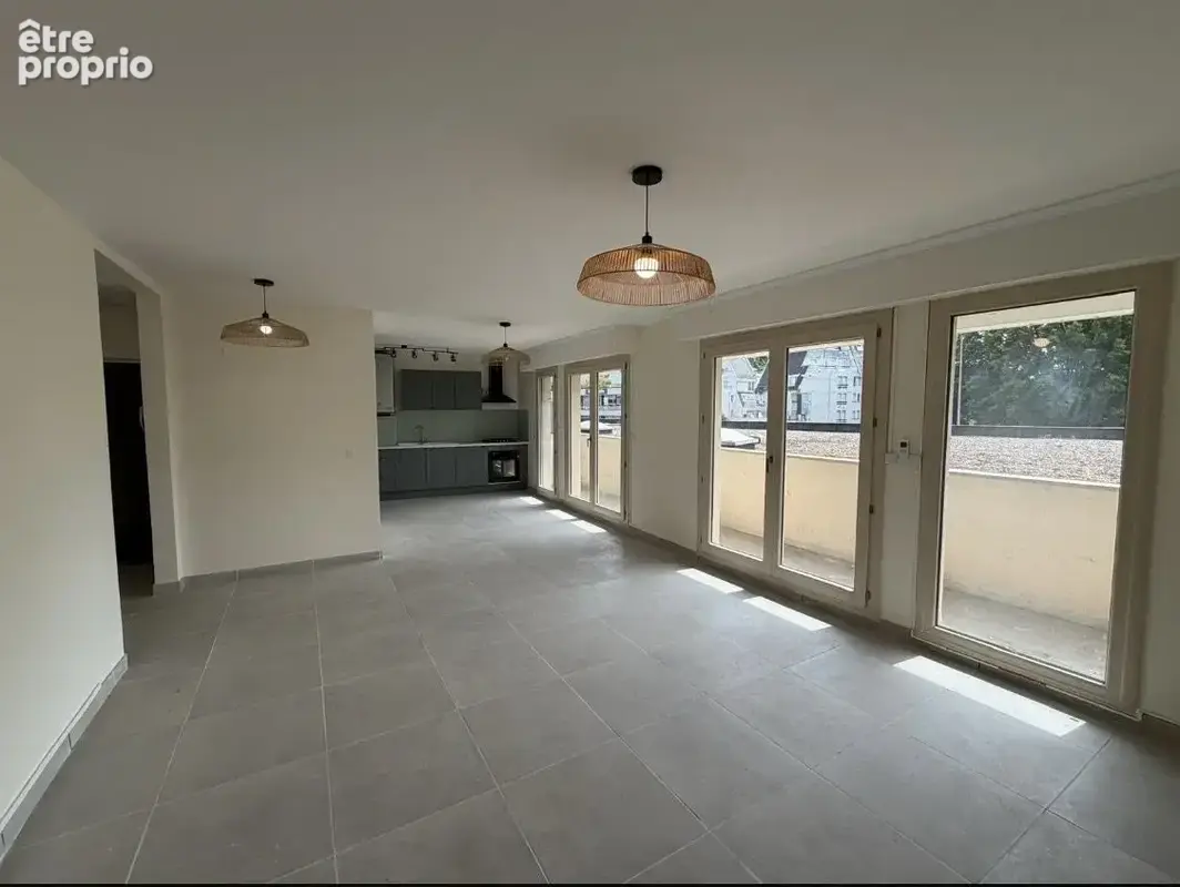 Appartement 6 pièces 112 m² à vendre à Bourges (18000) - photo 1
