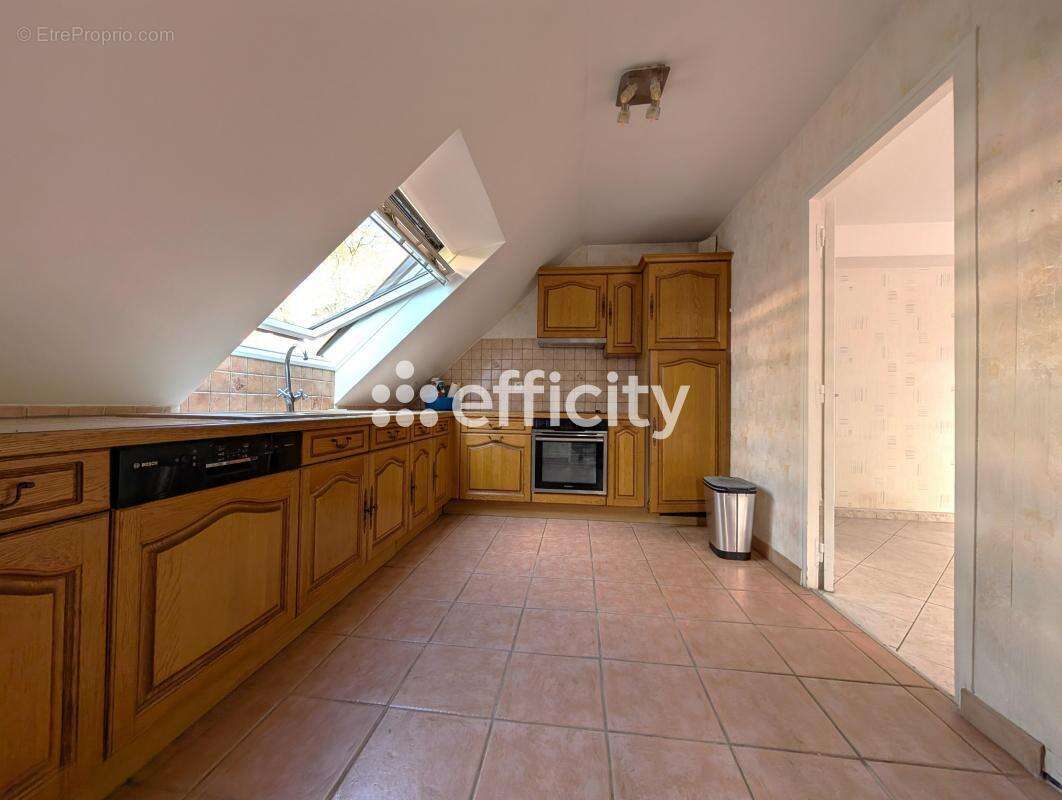 Appartement à EPINAY-SUR-SEINE