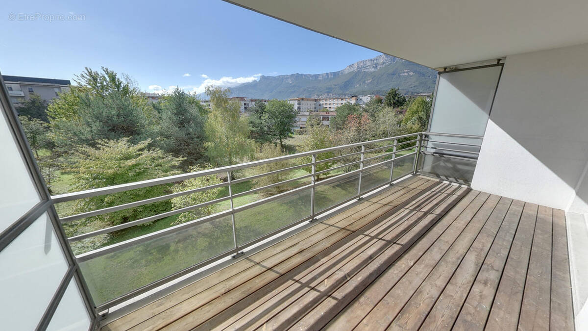 Appartement à ECHIROLLES