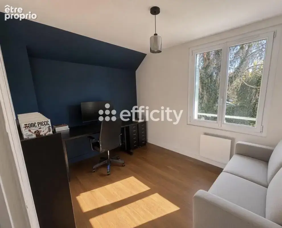 Maison 4 pièces 80 m² à vendre à Plaimpied-Givaudins (18340) - photo 10