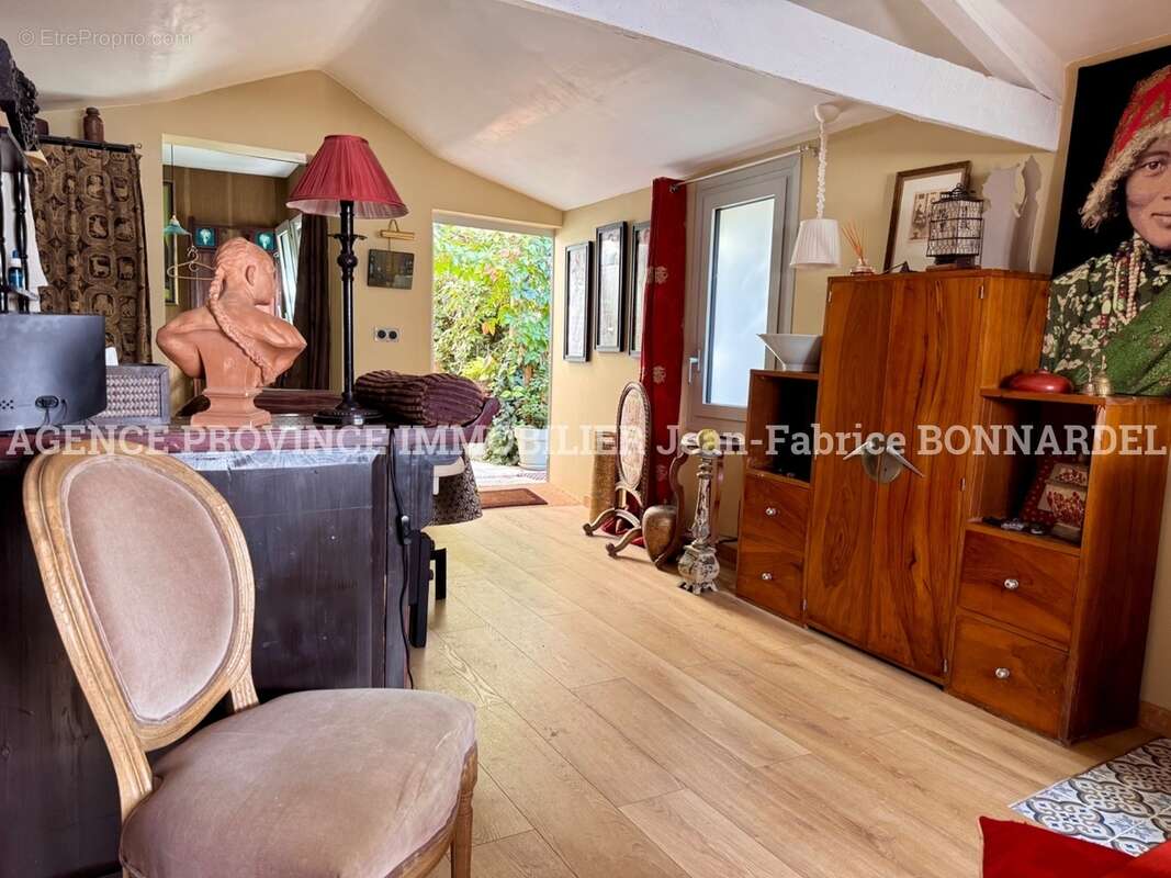 Appartement à NYONS