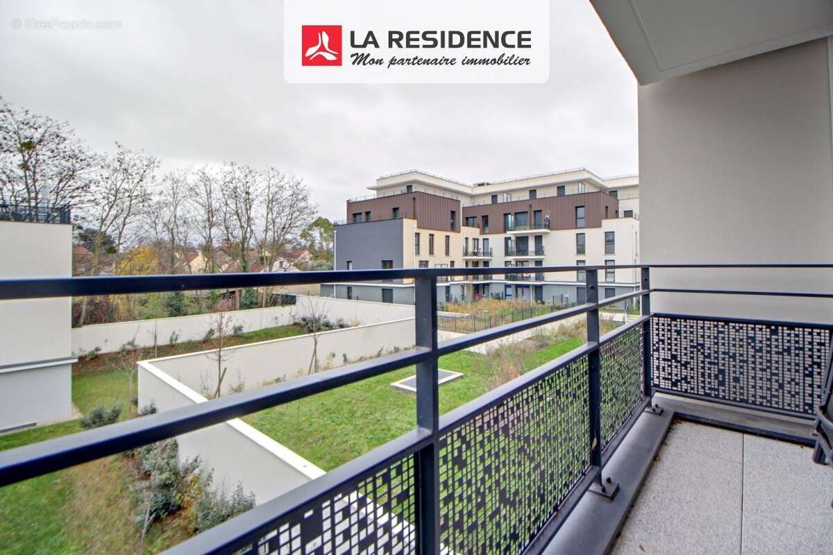 Appartement à VERNEUIL-SUR-SEINE