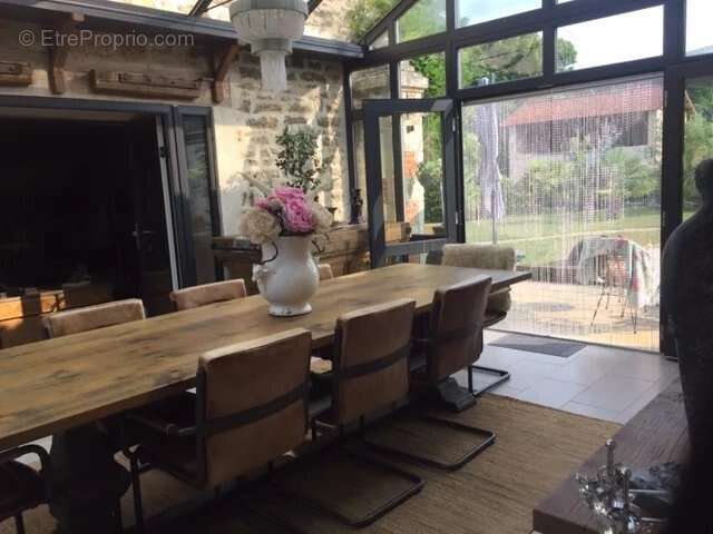 Maison à NANTEUIL-EN-VALLEE