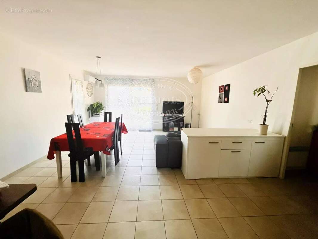 Maison à THEZAN-DES-CORBIERES