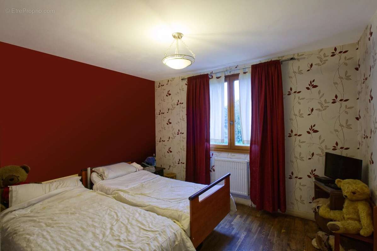 Pavillon de 2 chambres et grande grange à la lisière d'un petit village - photo 5