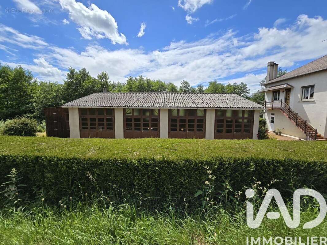 Photo 5 - Maison à LE MAYET-DE-MONTAGNE