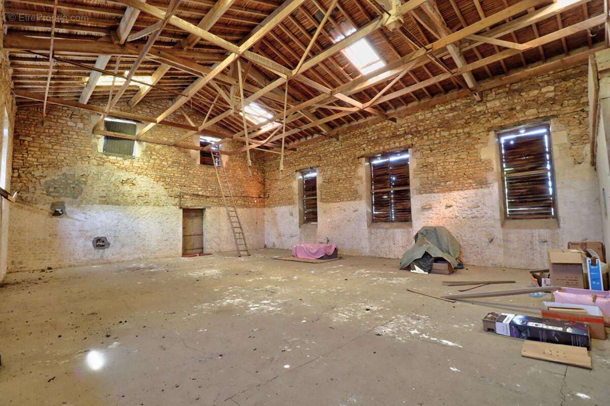 Maison à VILLIERS-EN-PLAINE