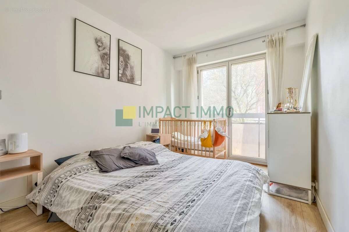 Appartement à CLICHY