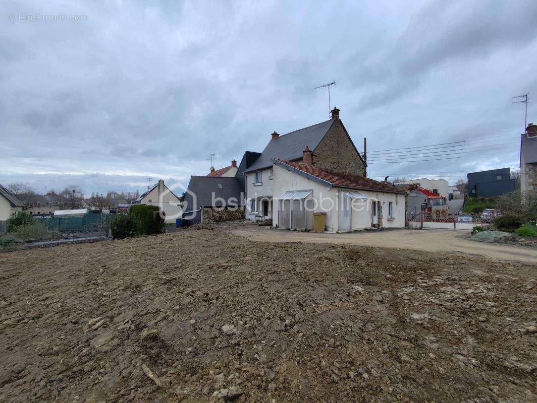 Maison à FOUGERES