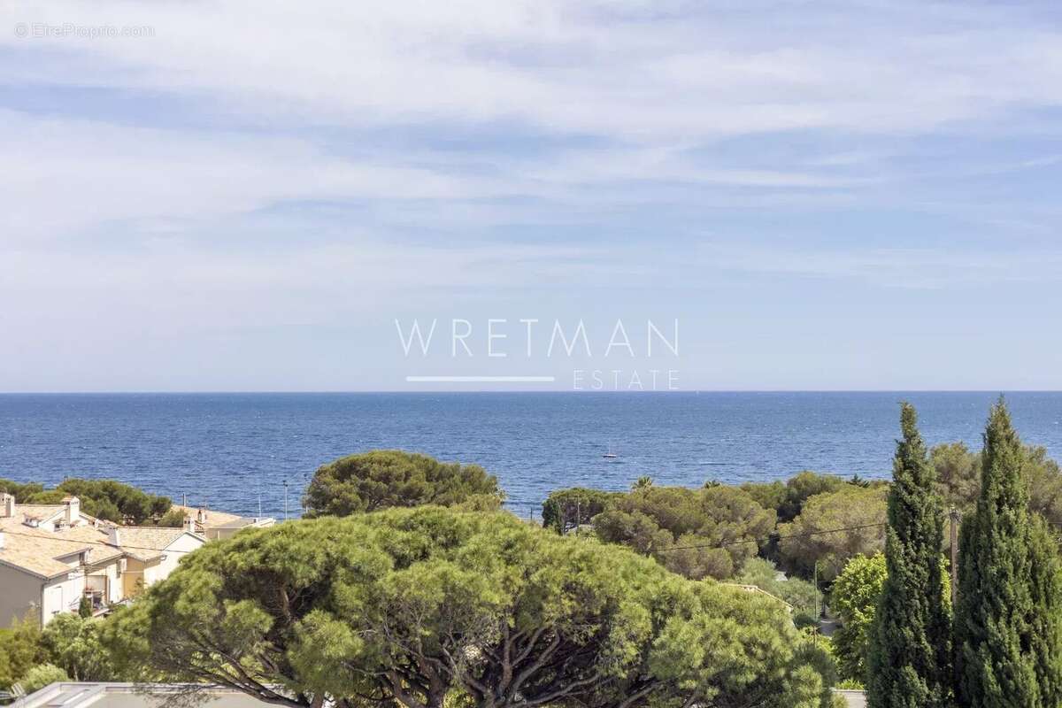 Maison à LES ISSAMBRES