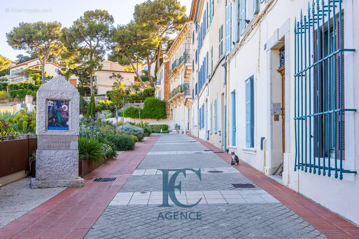 Appartement à SANARY-SUR-MER