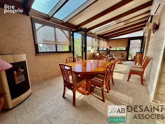 Maison familiale à vendre 6 pièces   139,75 m2   Terrain 620 m2   Condé-Sainte-Libiaire - photo 5