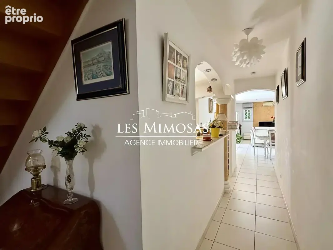 Fréjus – villa avec studio indépendant - garage - photo 14