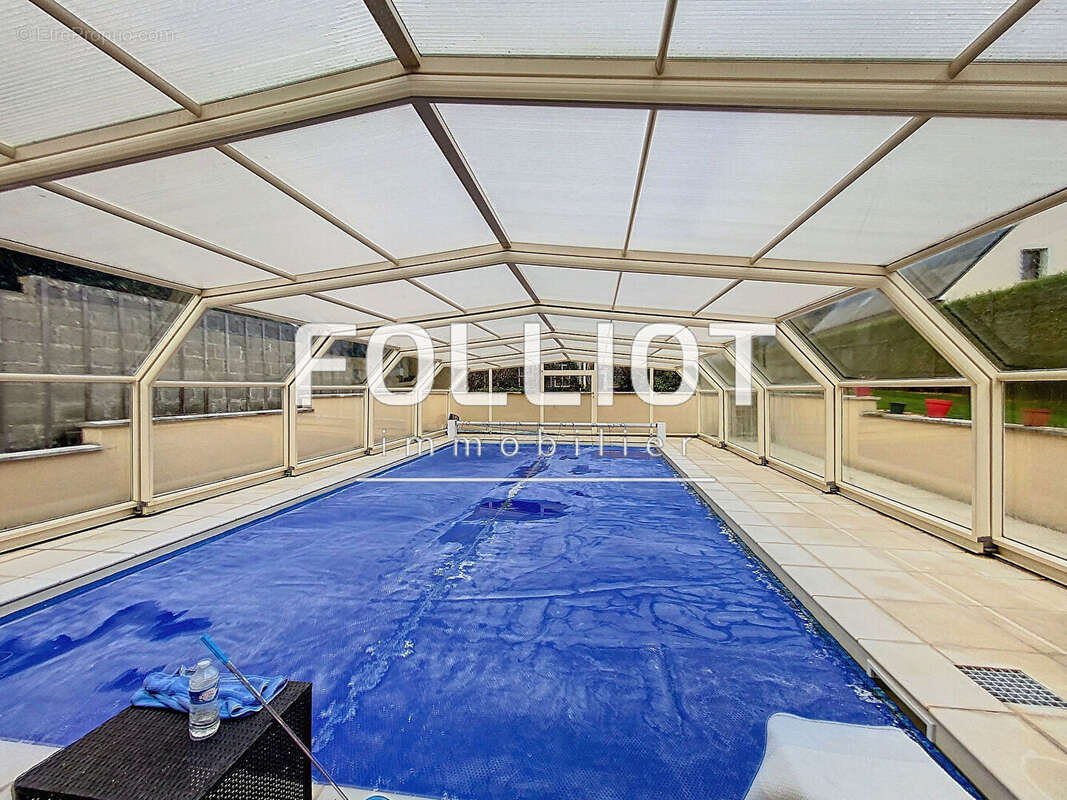 Maison à LES MOUTIERS-EN-CINGLAIS