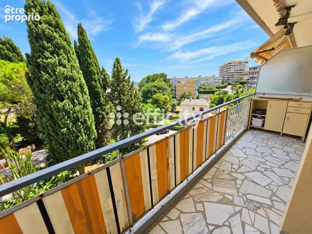 Appartement à LE CANNET