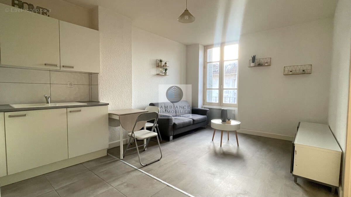 Appartement à ROMANS-SUR-ISERE