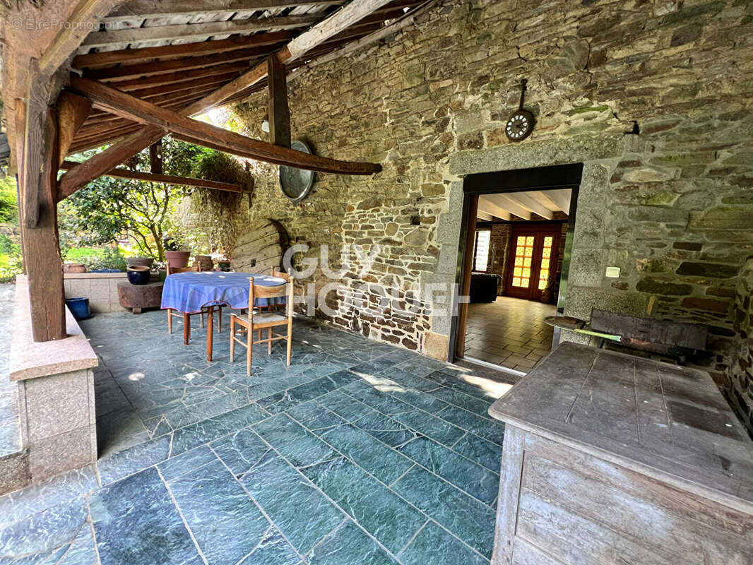 Maison à PLEINE-FOUGERES