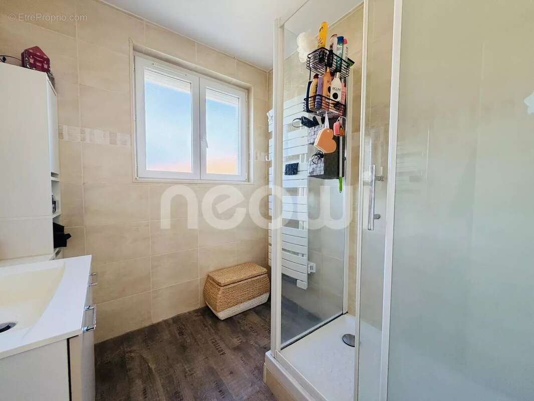 Maison à CHATEAUGAY