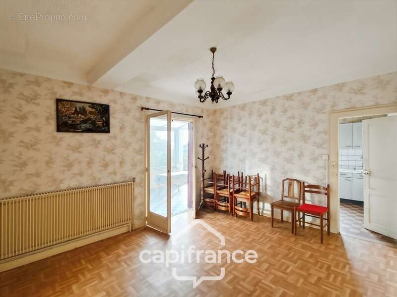 Maison à SAINTE-OSMANE