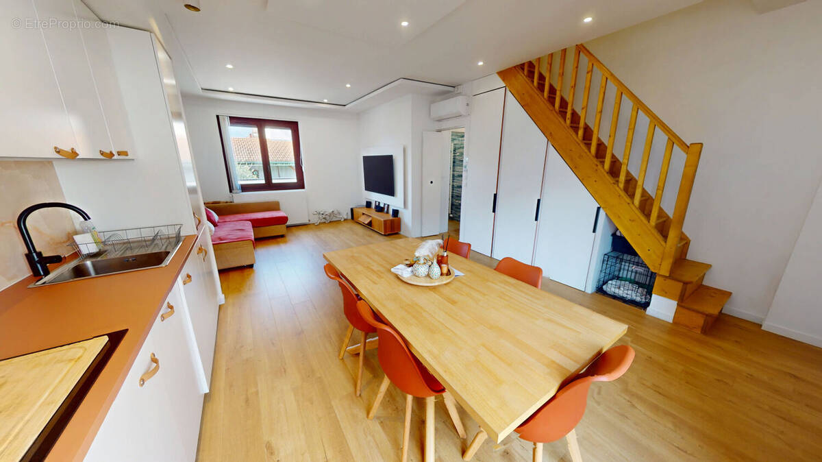 Maison à VILLARD-BONNOT