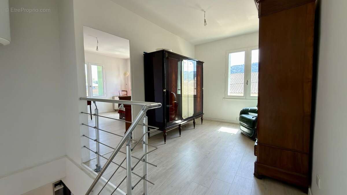 Maison 85 m² à La Penne-Sur-Huveaune  - photo 10