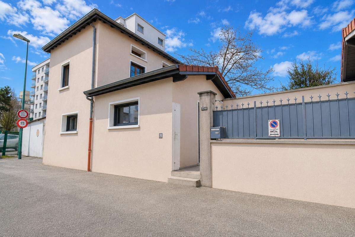 Duplex/Triplex - photo 3