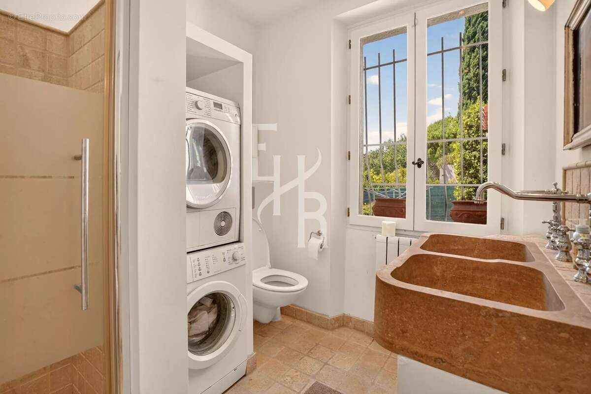 Maison à MOUGINS