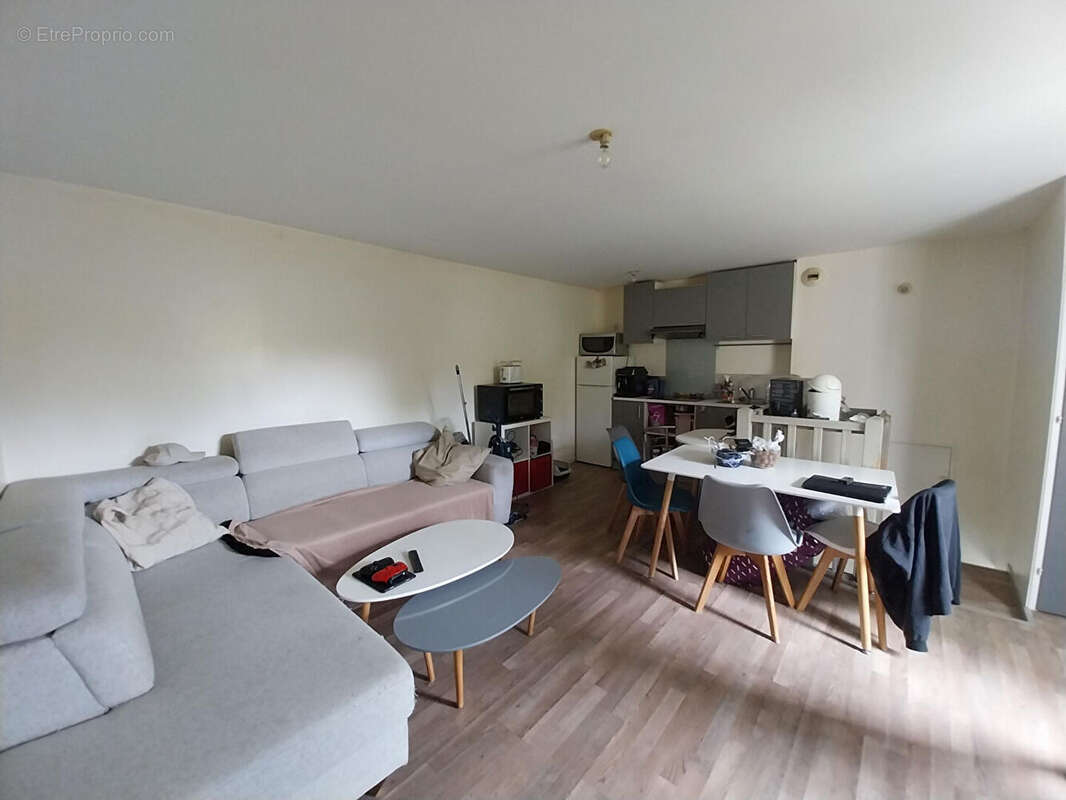 Autre à SAINT-BENOIT